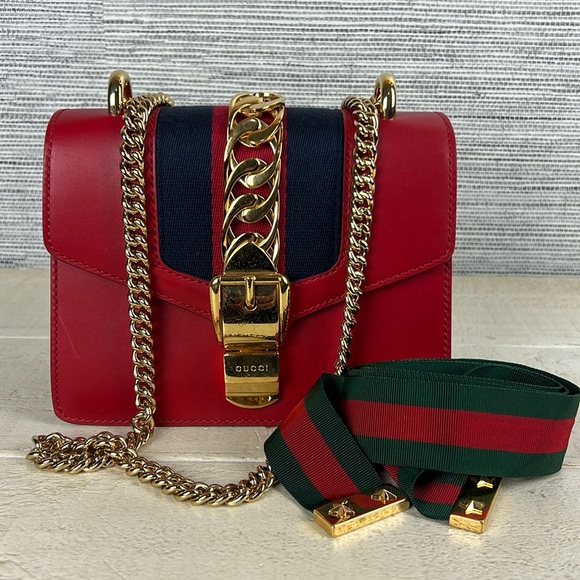 Gucci Leather Mini Sylvie Chain Shoulder Bag ✅COA Included - Picture 1 of 15